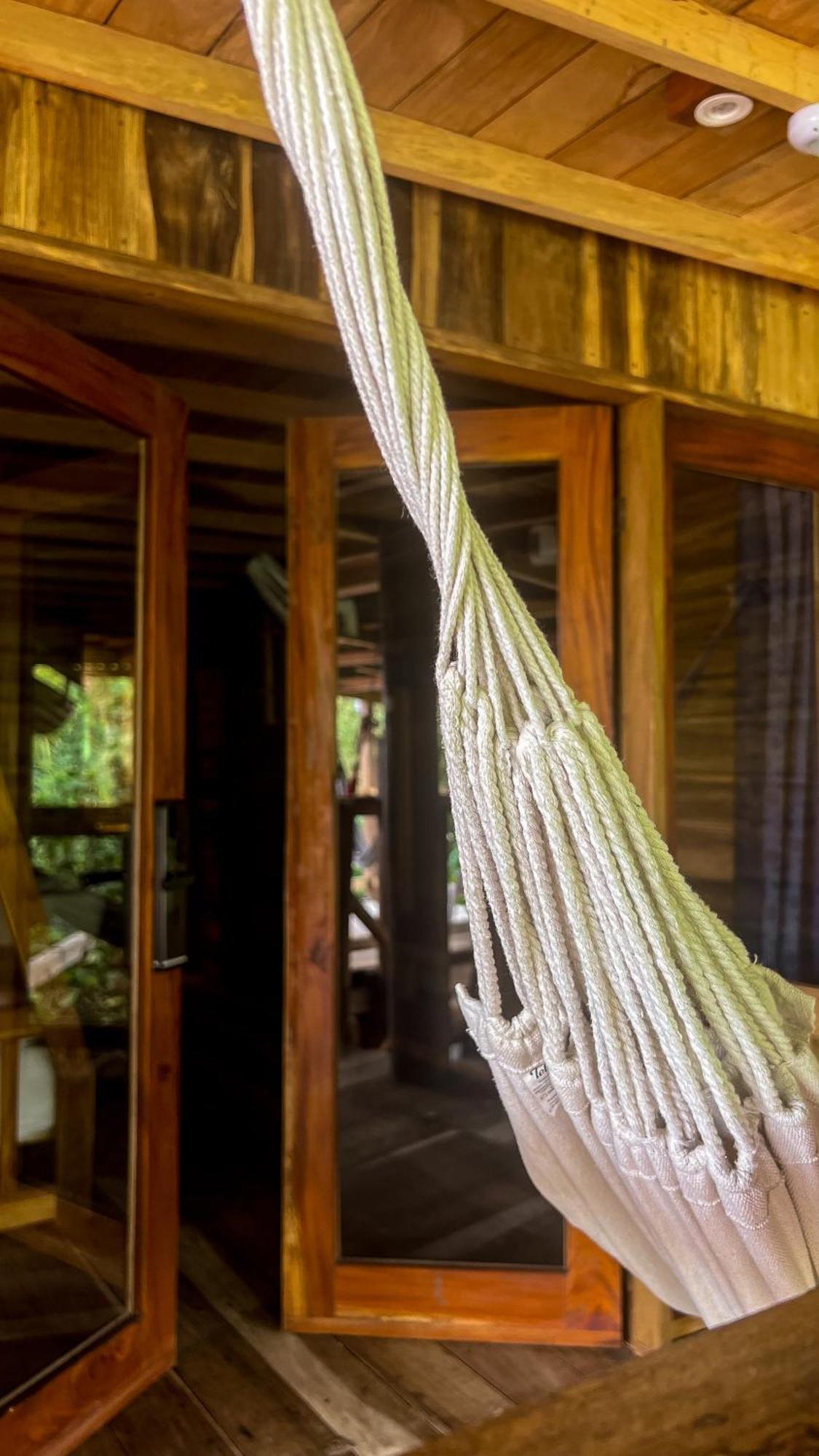 Hostal Mocambo Beach Guachaca Exterior photo